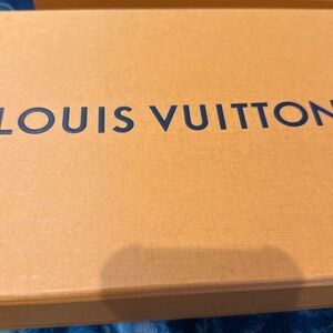 Louis Vuitton box
